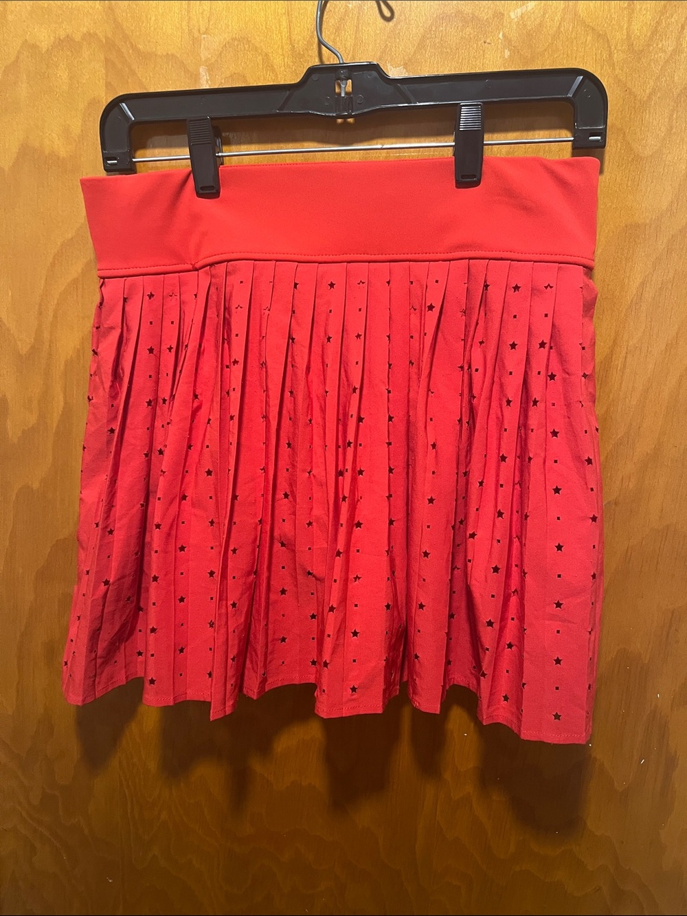 T/S Pleated Red Star- Cutout Skort